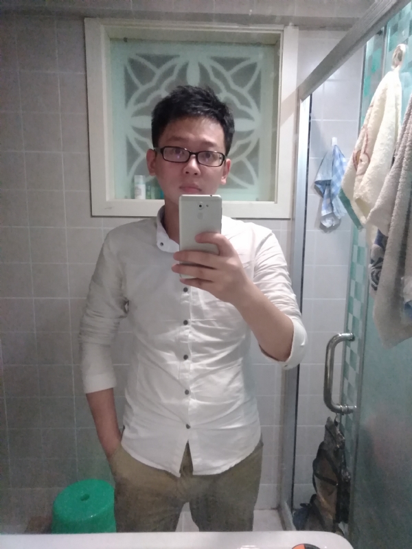 花谢魂伤的第二张照片--深圳相亲服务中心