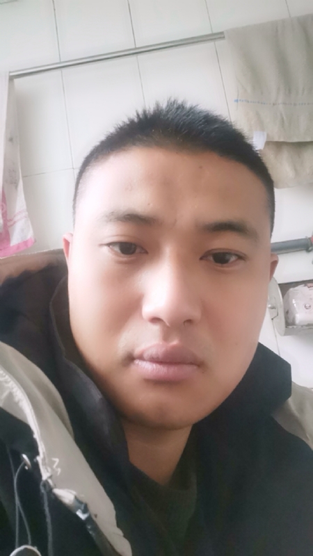 烟花再美不过瞬间的第一张照片--深圳相亲服务中心