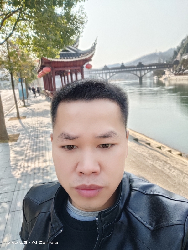 啊锦的第二张照片--深圳相亲服务中心