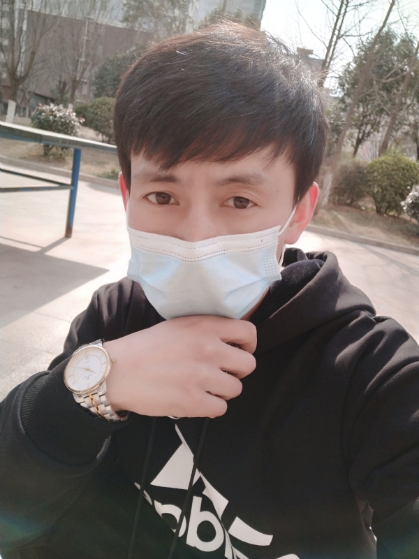 简单的幸福的第一张照片--深圳相亲服务中心
