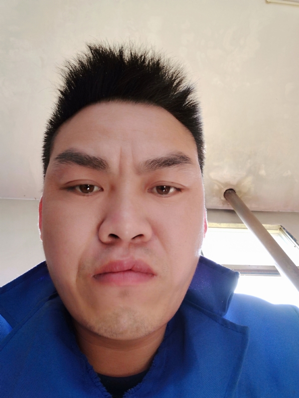 太阳红的第二张照片--深圳相亲服务中心