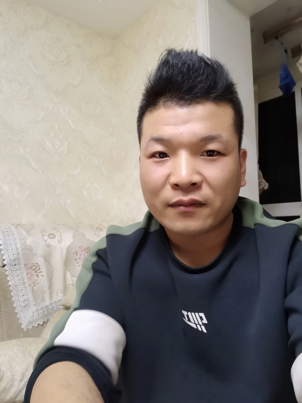 小猪猪的第一张照片--深圳相亲服务中心