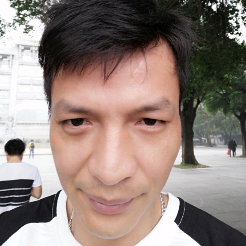 无尘的第一张照片--深圳相亲服务中心