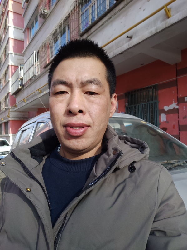华哥的第二张照片--深圳相亲服务中心