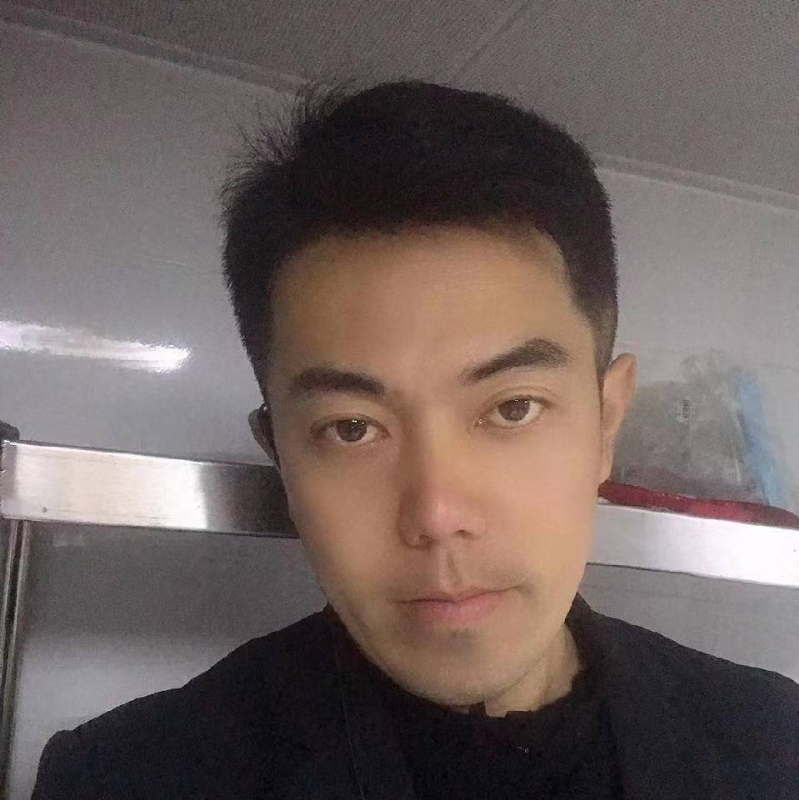 李龙的第一张照片--深圳相亲服务中心