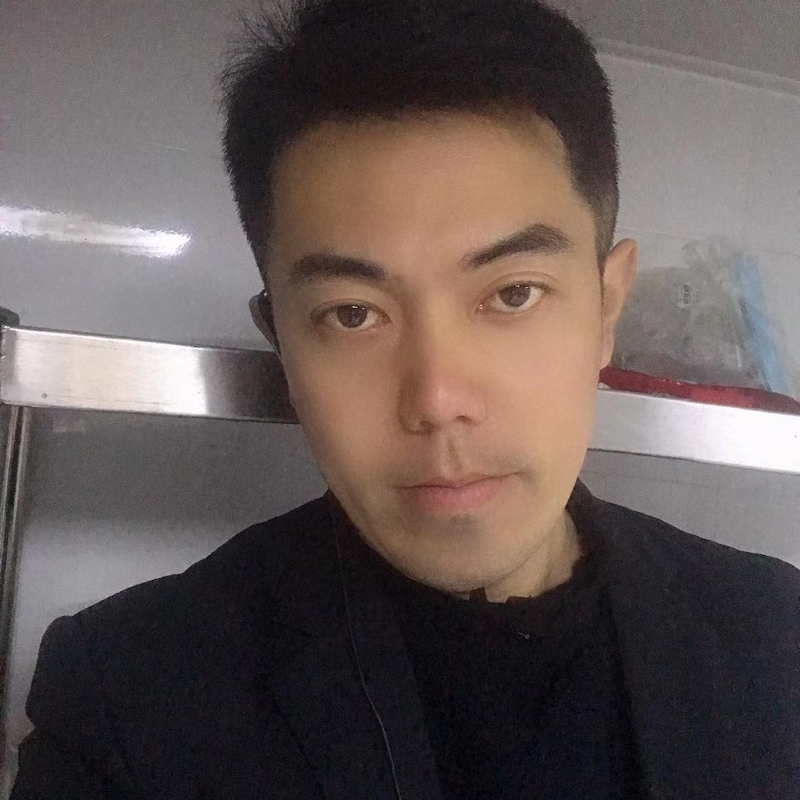 李龙的第二张照片--深圳相亲服务中心