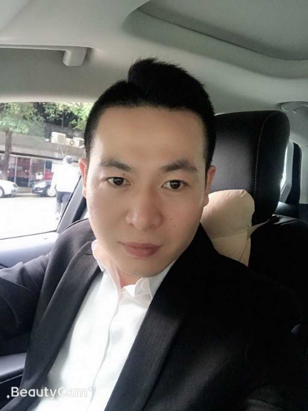 看海的第一张照片--深圳相亲服务中心