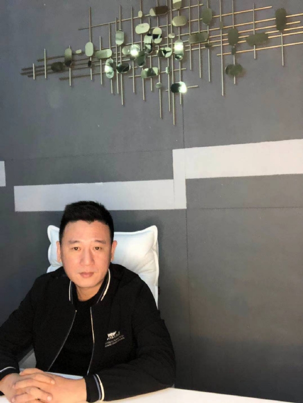 SAM的第一张照片--深圳相亲服务中心