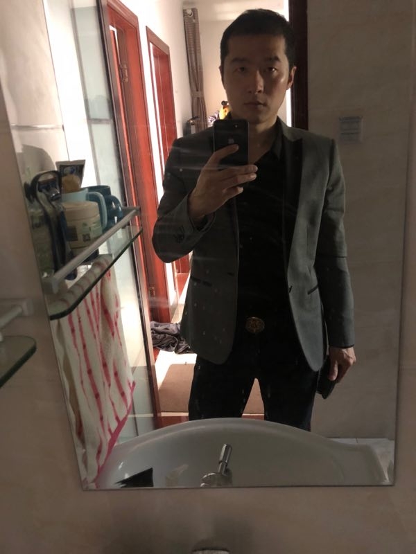 小平哥的第一张照片--深圳相亲服务中心
