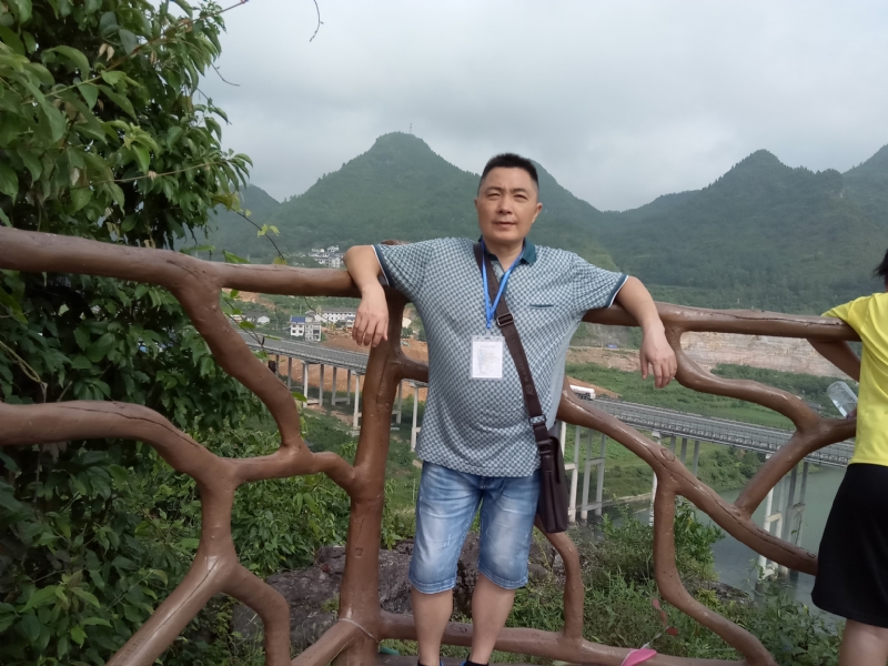 岁月无声的第一张照片--深圳相亲服务中心