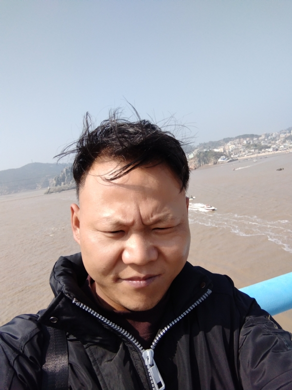 真心的第一张照片--深圳相亲服务中心