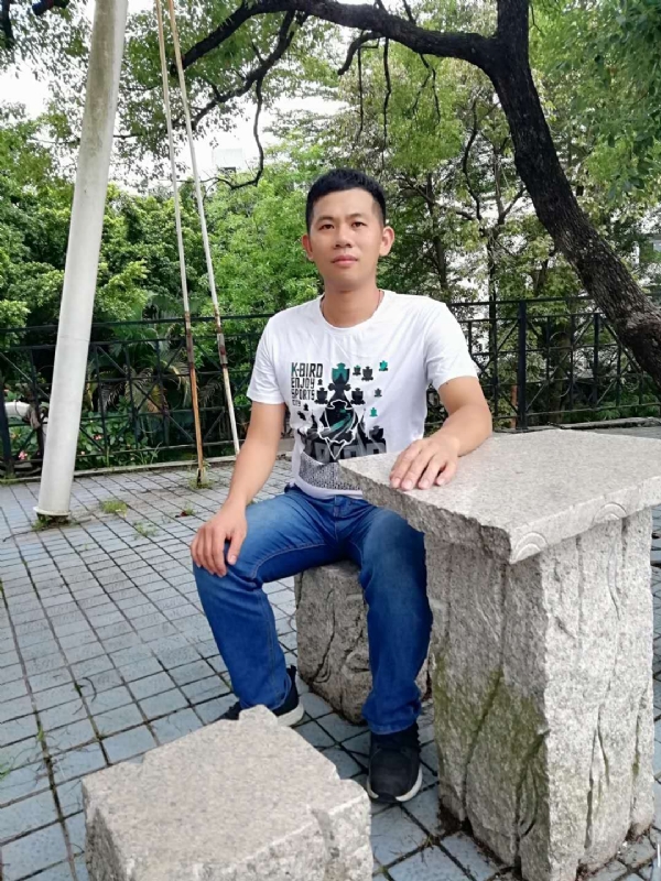 冷夜的第一张照片--深圳相亲服务中心