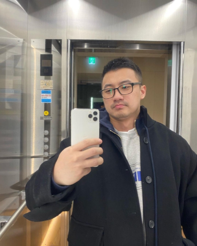 马甲线的第一张照片--深圳相亲服务中心