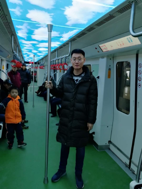 朱利安的第一张照片--深圳相亲服务中心