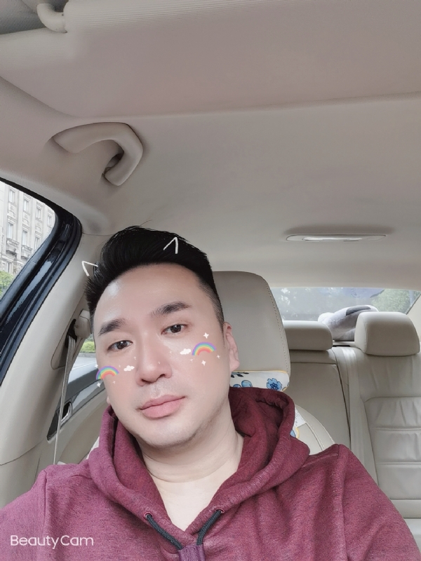 庭菘的第三张照片--深圳相亲服务中心