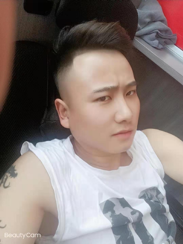 上善若水的第二张照片--深圳相亲服务中心