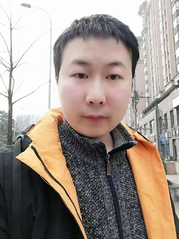 李李的第一张照片--深圳相亲服务中心