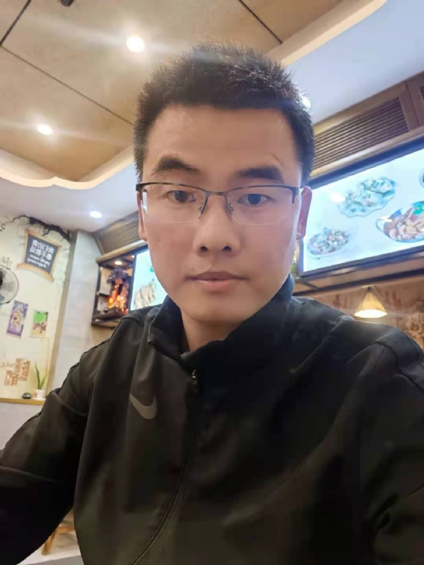 奔向幸福的第一张照片--深圳相亲服务中心