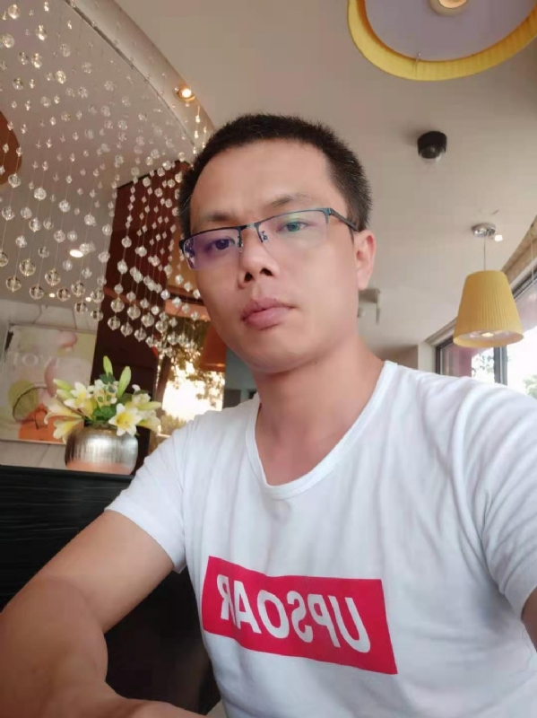叶寒君的第三张照片--深圳相亲服务中心