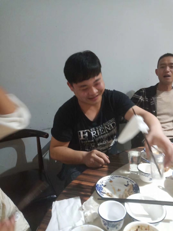 非诚勿扰的第一张照片--深圳相亲服务中心