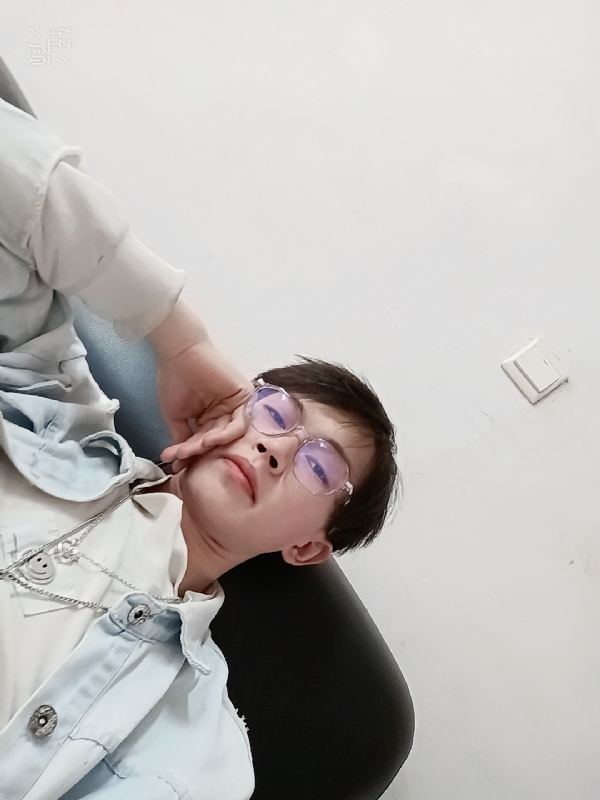 染七的第二张照片--深圳相亲服务中心