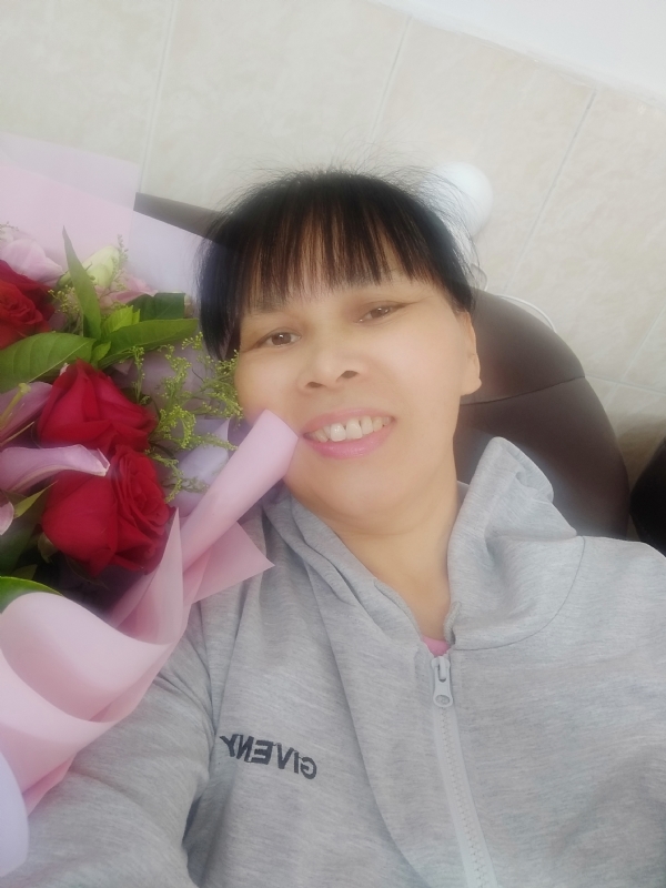 言言的第一张照片--深圳相亲服务中心
