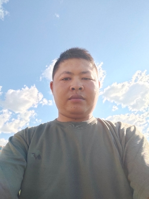 小马的第一张照片--深圳相亲服务中心