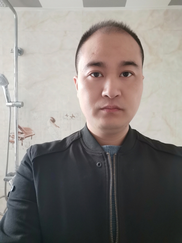 飞翔大海的第一张照片--深圳相亲服务中心