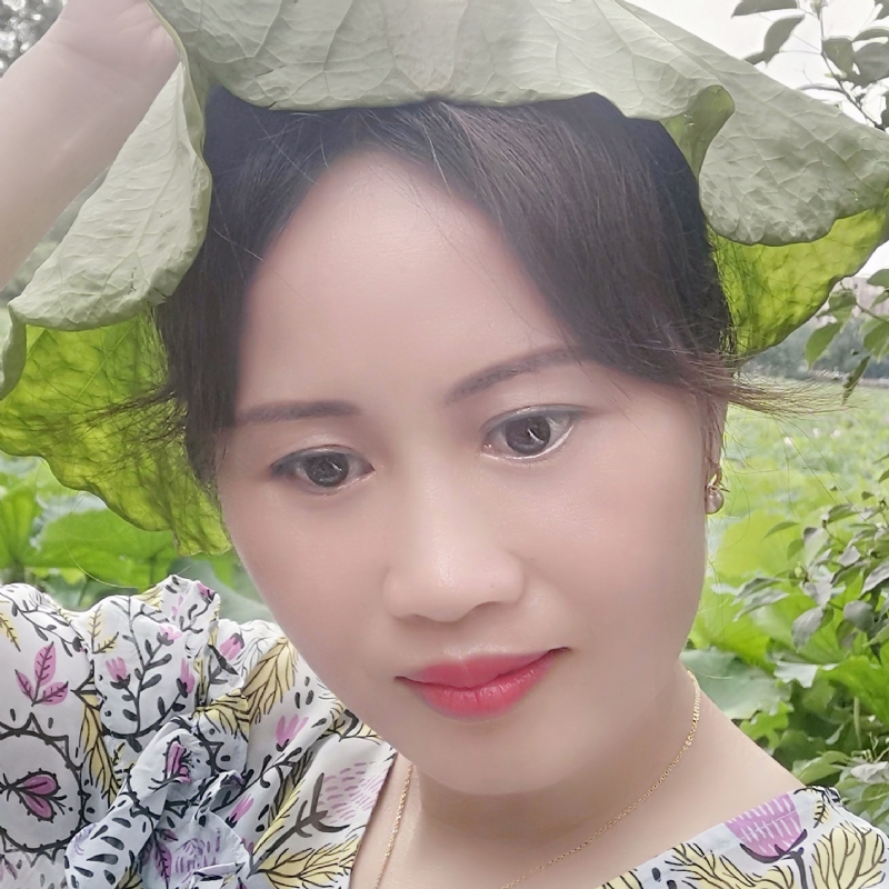 花开半夏的第一张照片--深圳相亲服务中心