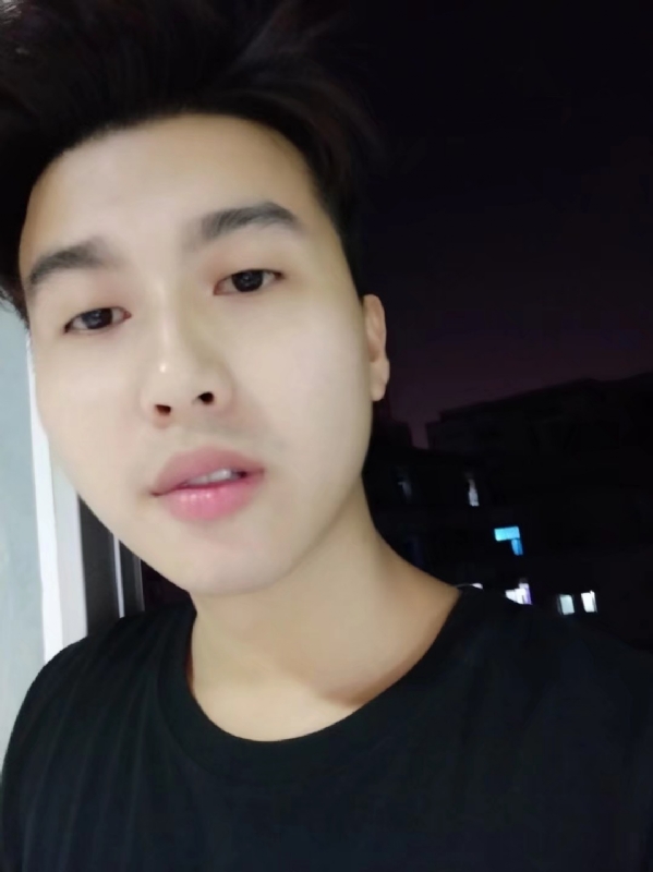 皮特王的第二张照片--深圳相亲服务中心