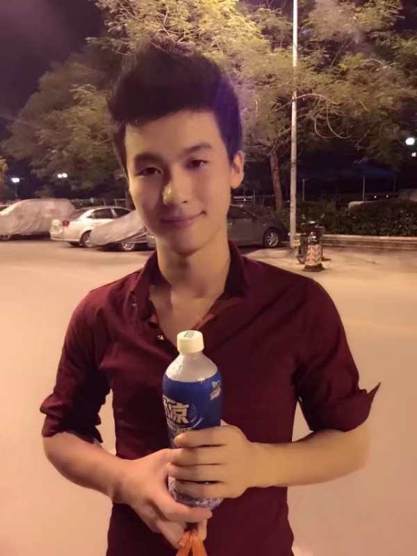 皮特王的第三张照片--深圳相亲服务中心