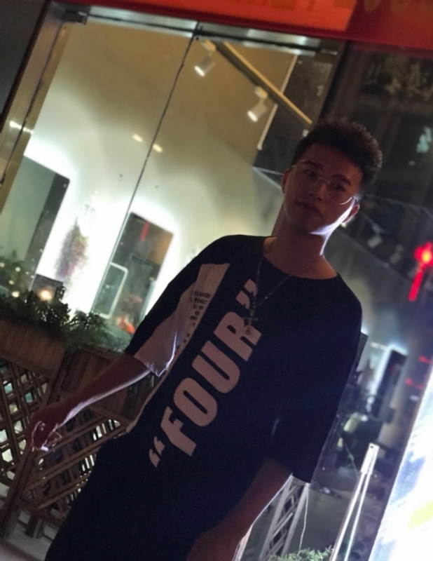 寻找的第一张照片--深圳相亲服务中心
