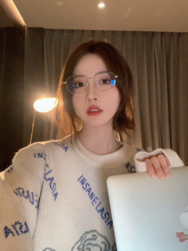 小曦的第一张照片--深圳相亲服务中心