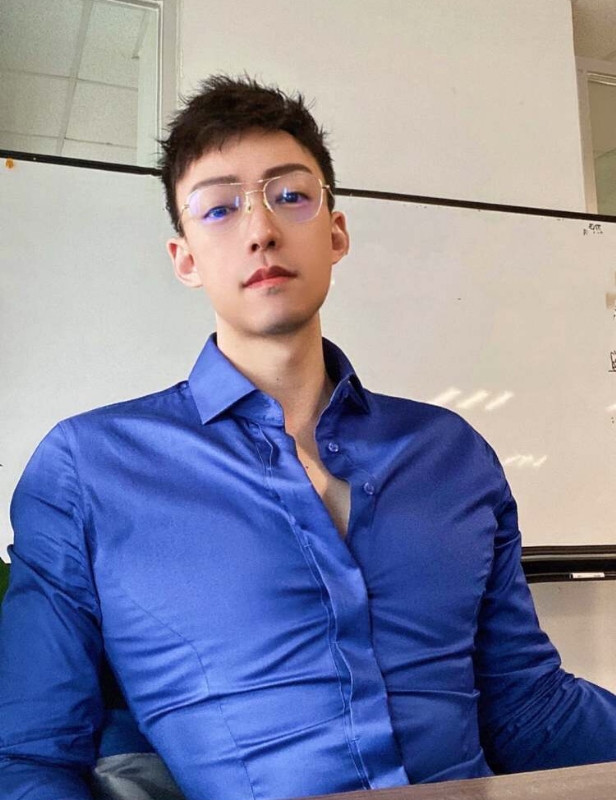 黎明的梦的第一张照片--深圳相亲服务中心
