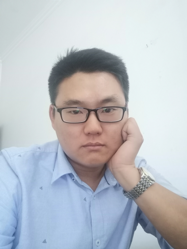 纯真少年的第一张照片--深圳相亲服务中心
