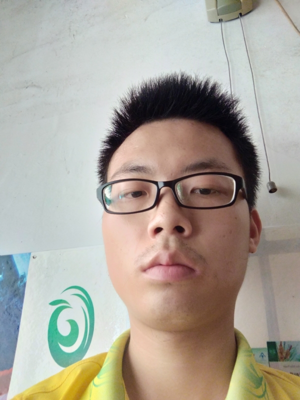 舒荷的第一张照片--深圳相亲服务中心