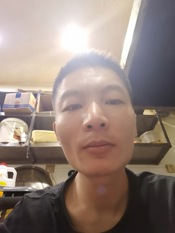 邹先生的第一张照片--深圳相亲服务中心