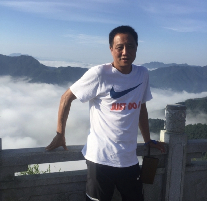 出走半生的第一张照片--深圳相亲服务中心