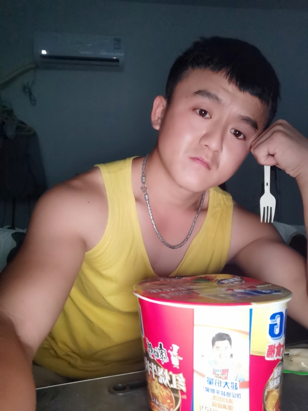 飞飞的第三张照片--深圳相亲服务中心