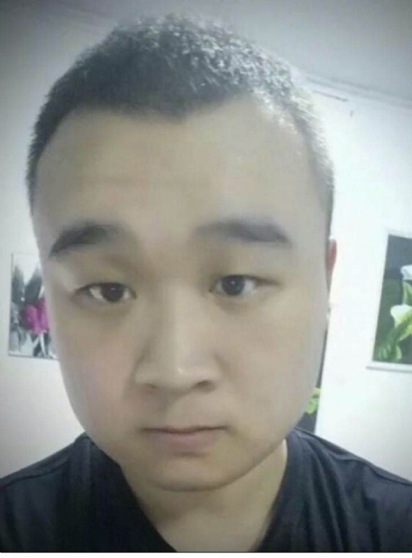 逆的第一张照片--深圳相亲服务中心