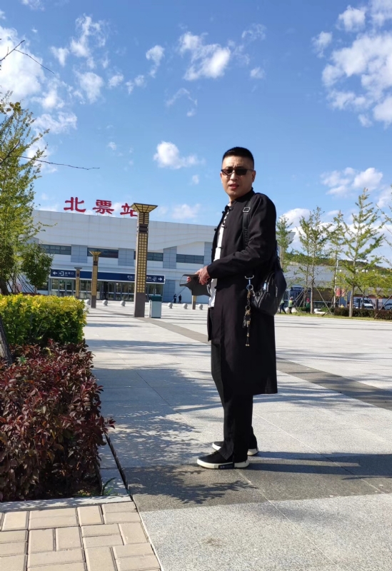 仟佰渡的第一张照片--深圳相亲服务中心