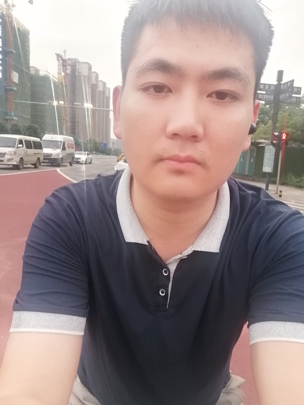 露露的第一张照片--深圳相亲服务中心