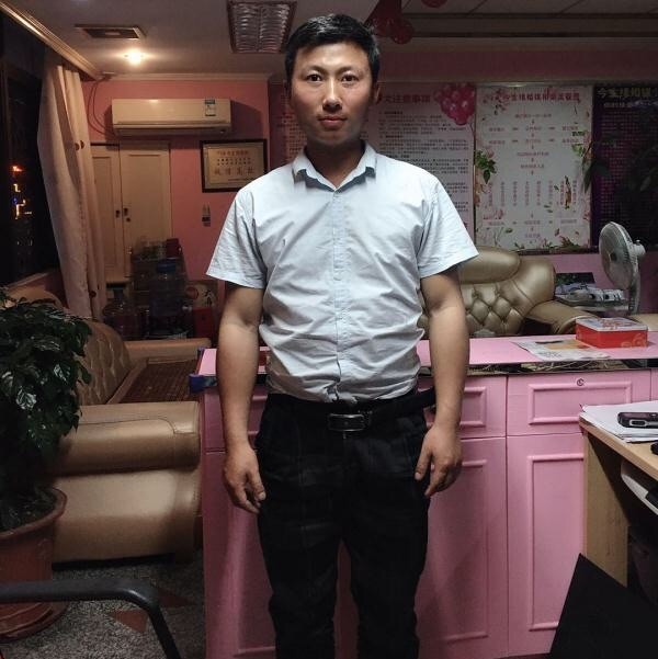 健华的第一张照片--深圳相亲服务中心