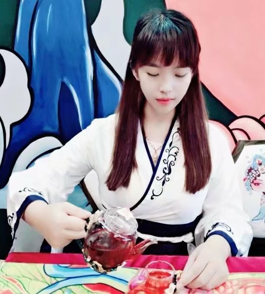 小玉的第一张照片--深圳相亲服务中心