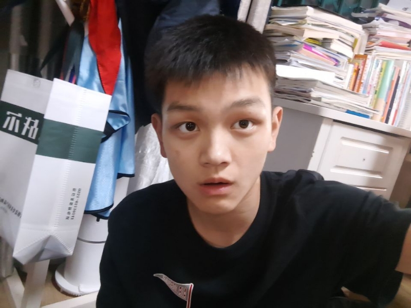 找人月的第一张照片--深圳相亲服务中心