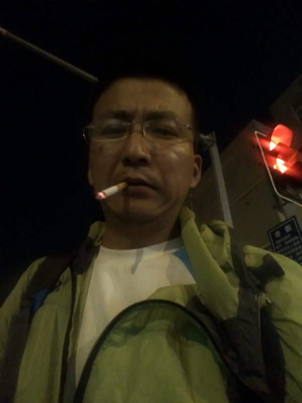 认真的生活的第一张照片--深圳相亲服务中心