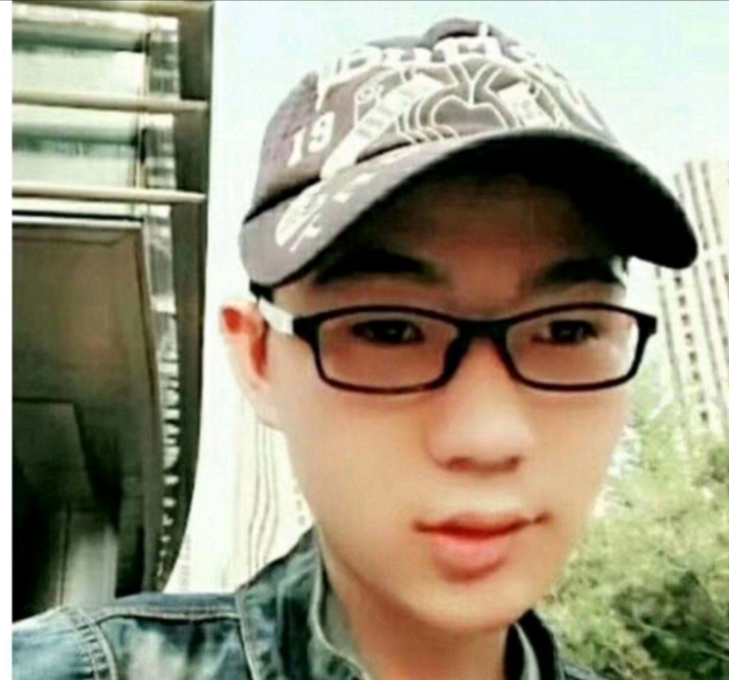 小霪虫的第三张照片--深圳相亲服务中心
