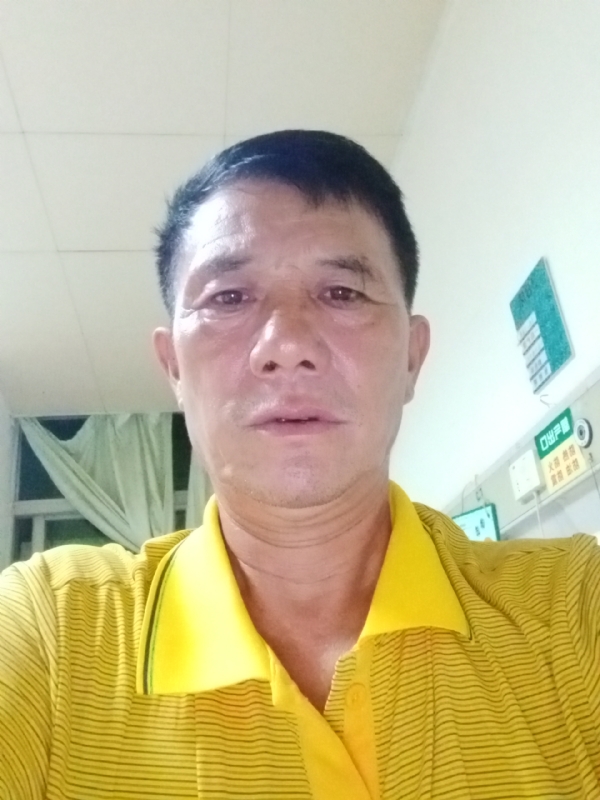 打工人的第一张照片--深圳相亲服务中心
