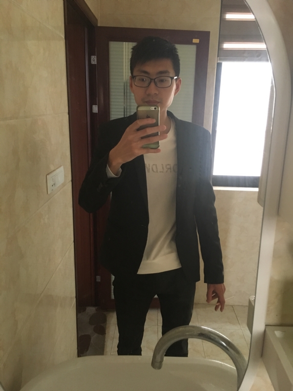 一生何求的第一张照片--深圳相亲服务中心