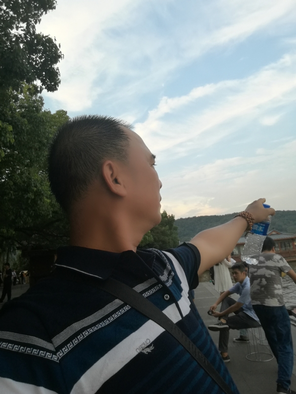 木子五的第四张照片--深圳相亲服务中心
